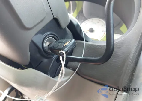 2006 Chrysler Town & Country Touring из США, поврежденный, VIN 2A4GP54L66R706054